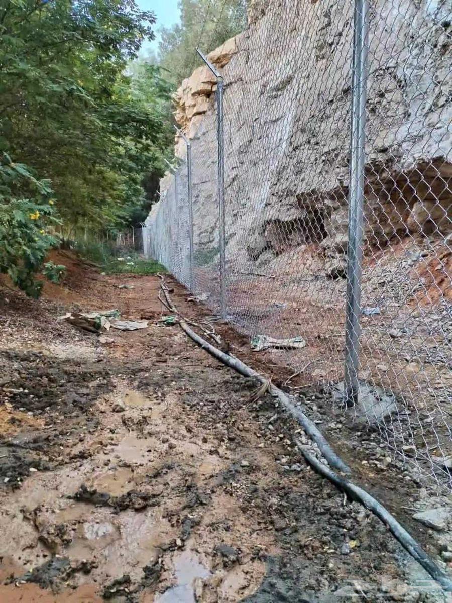 Abu Ahmad for installing farm fences, call us and we will reach you64506395905154113