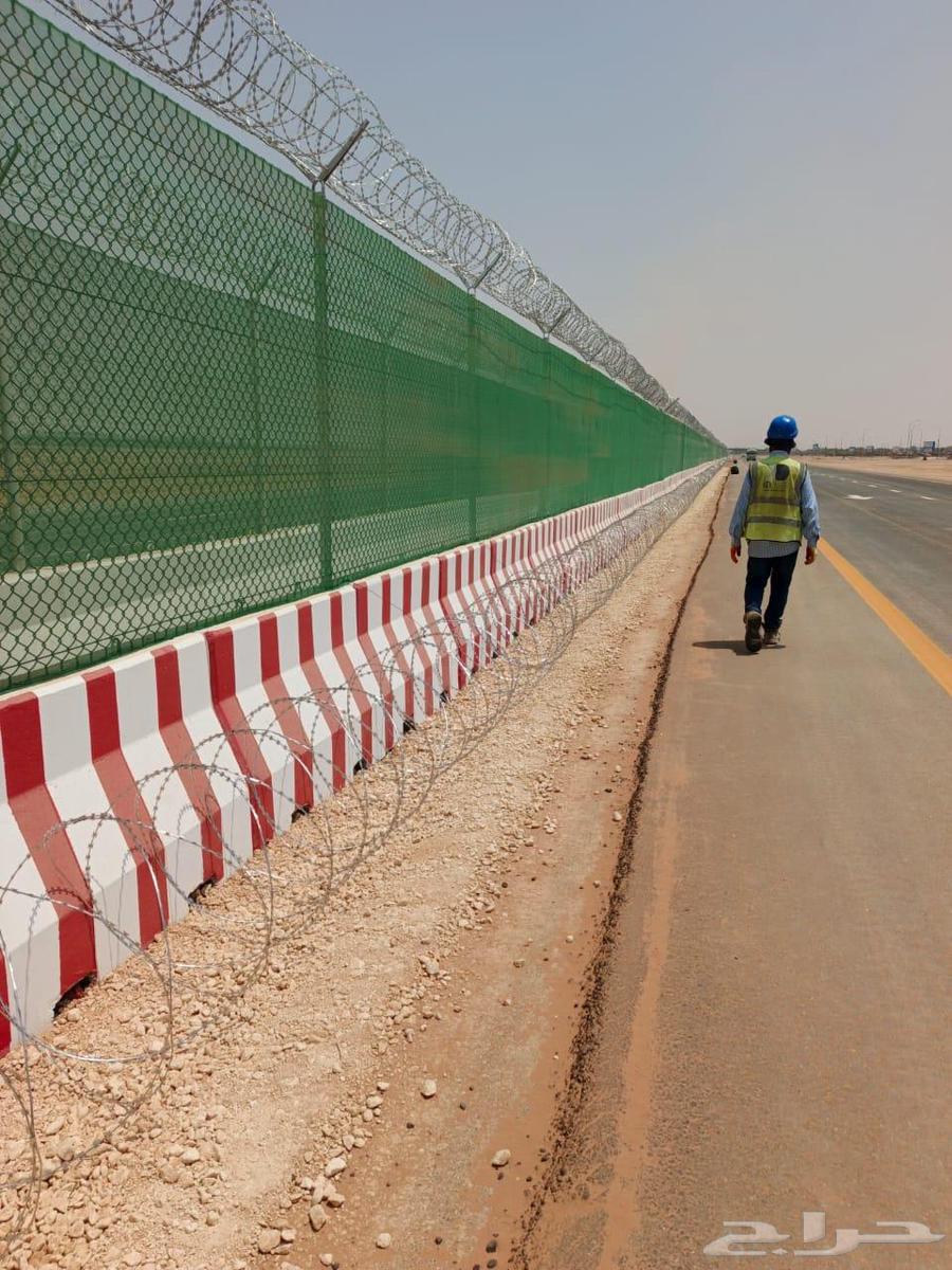 Stone and clay works of all types64506362950786112