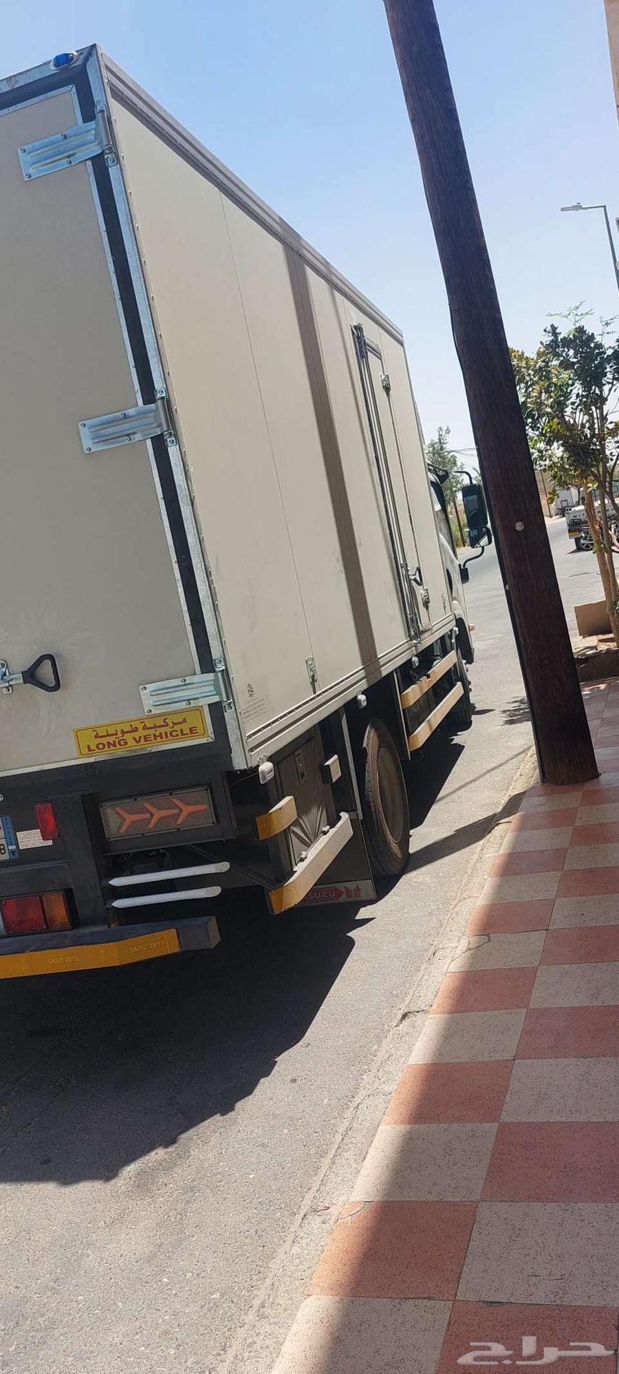 دينه سته متر متواجد الدمام راجع الرياض بكره64513542392193110