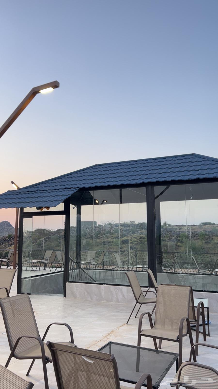 Glass and script installation 12m64518309555073113