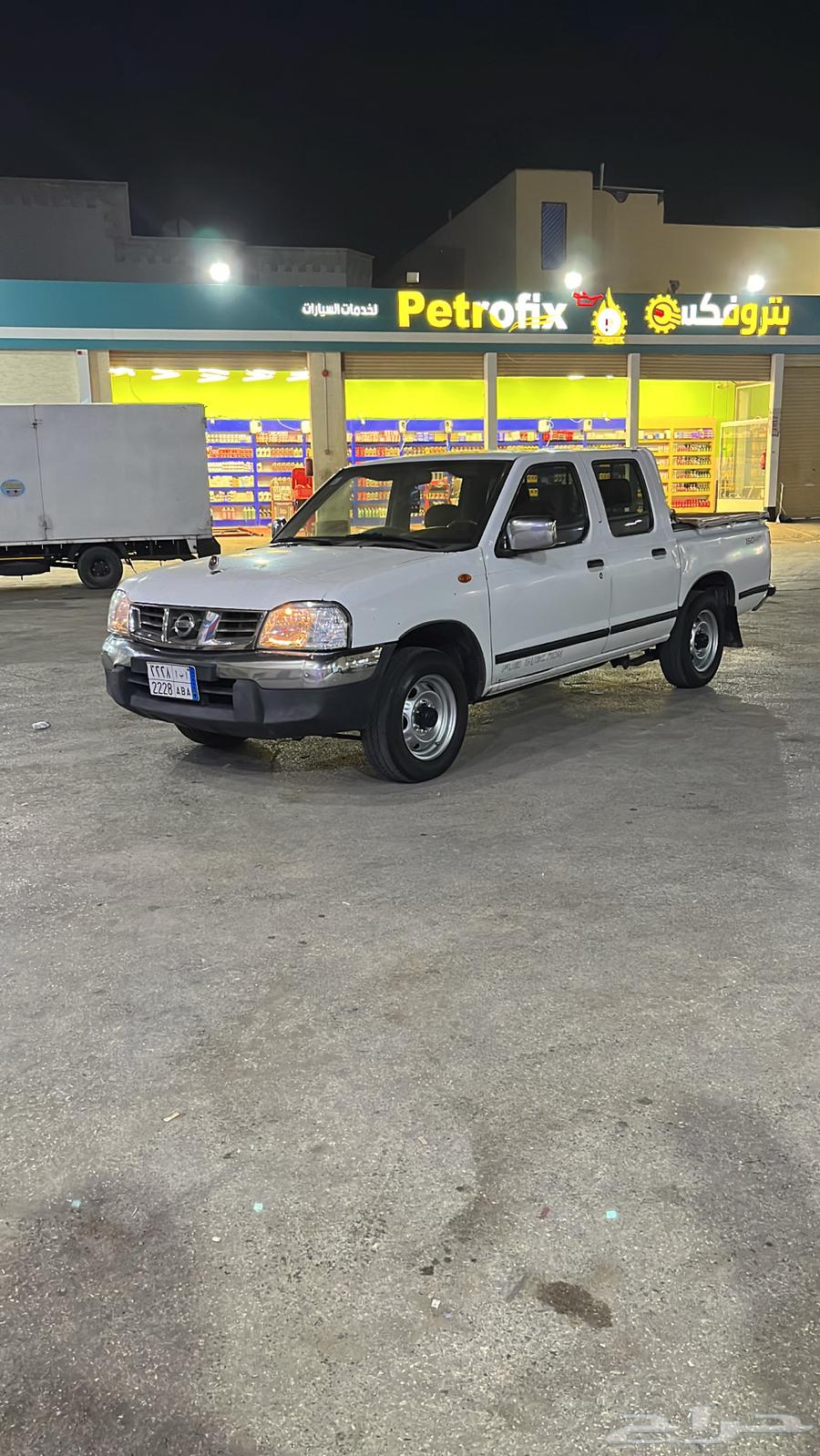 Loading and transporting furniture and items to your location64525006168579110