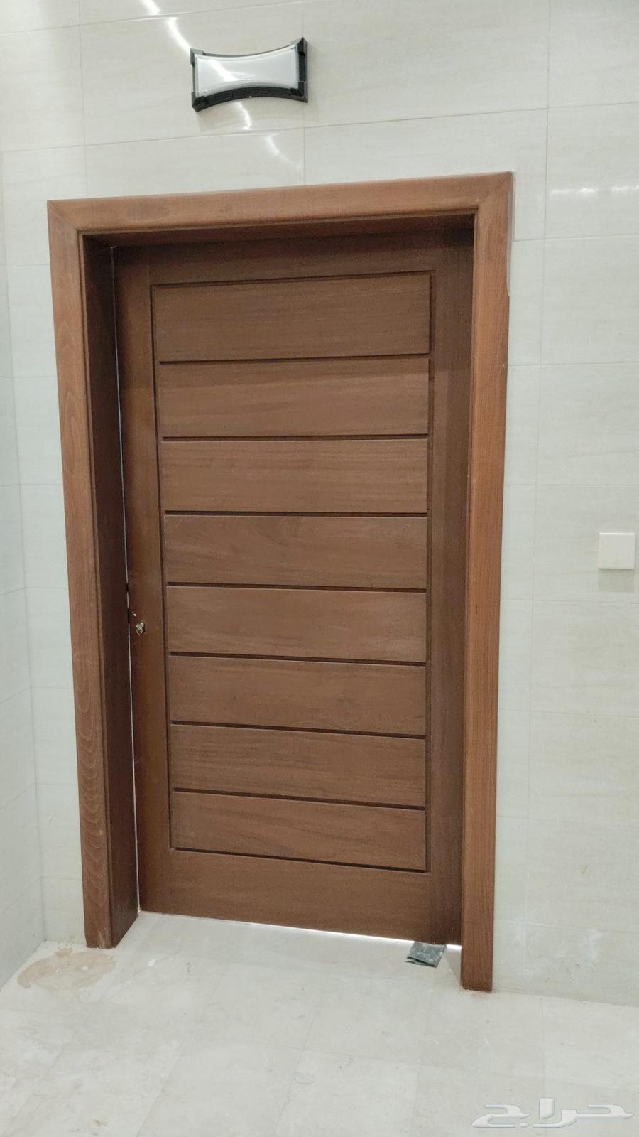 أبواب خشبية ودواليب تعمل يرجى التواصل معي64518034134531110