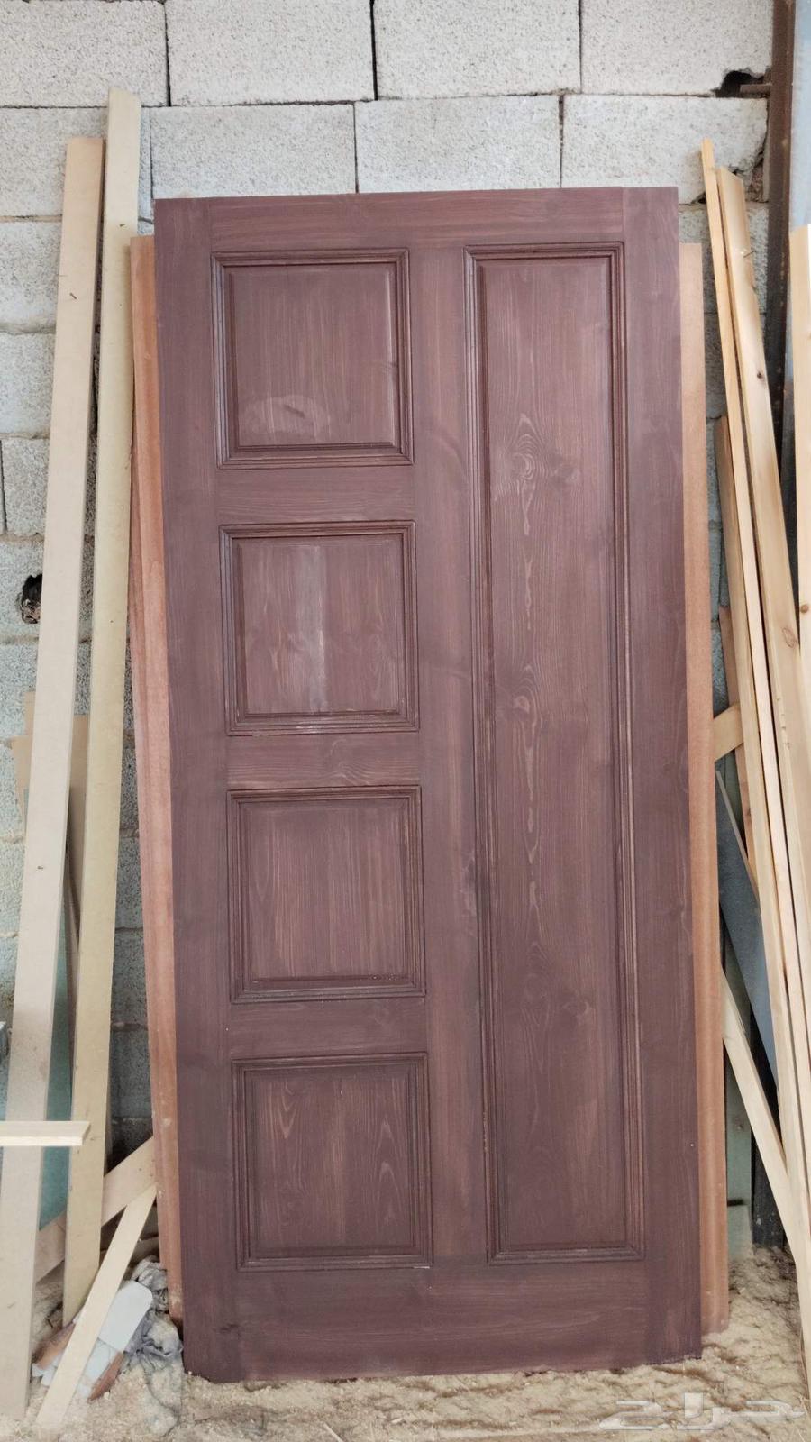 أبواب خشبية ودواليب تعمل يرجى التواصل معي64518034134531111