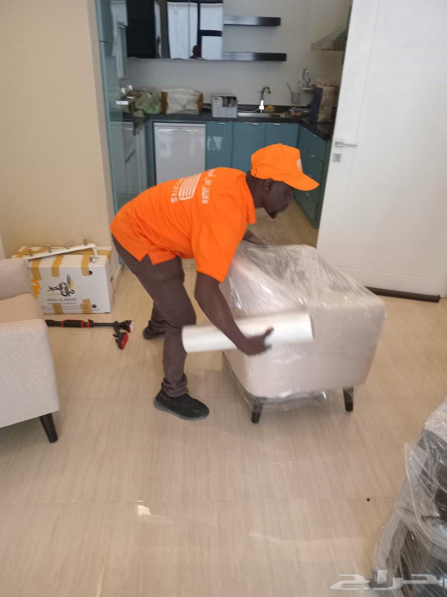 Furniture Moving, Disassembly and Assembly of Custom-Made Rooms64518018046209110