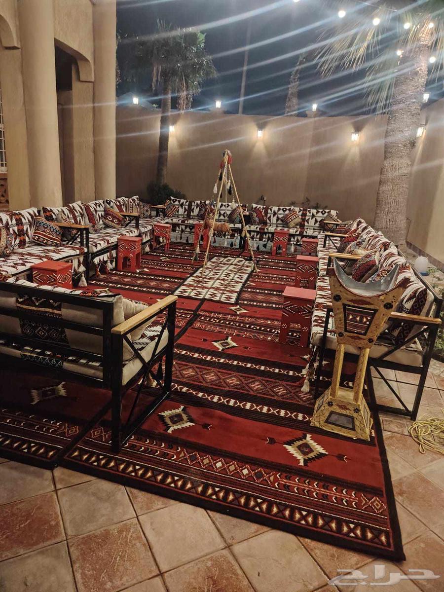 Renting popular seating sessions, renting chairs and dining tables, renting contracts64518195939331110