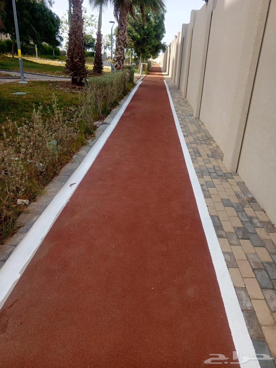 Rubber floors, artificial grass, acrylic and sports fields, games64513573689857113