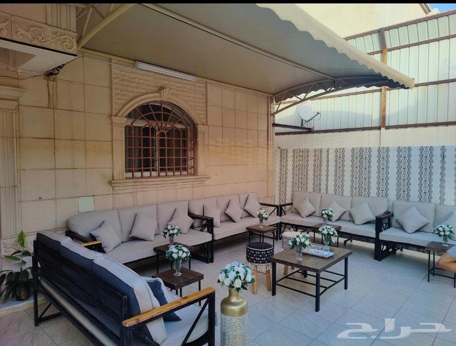 Renting popular seating sessions, renting chairs and dining tables, renting contracts64518195939331113