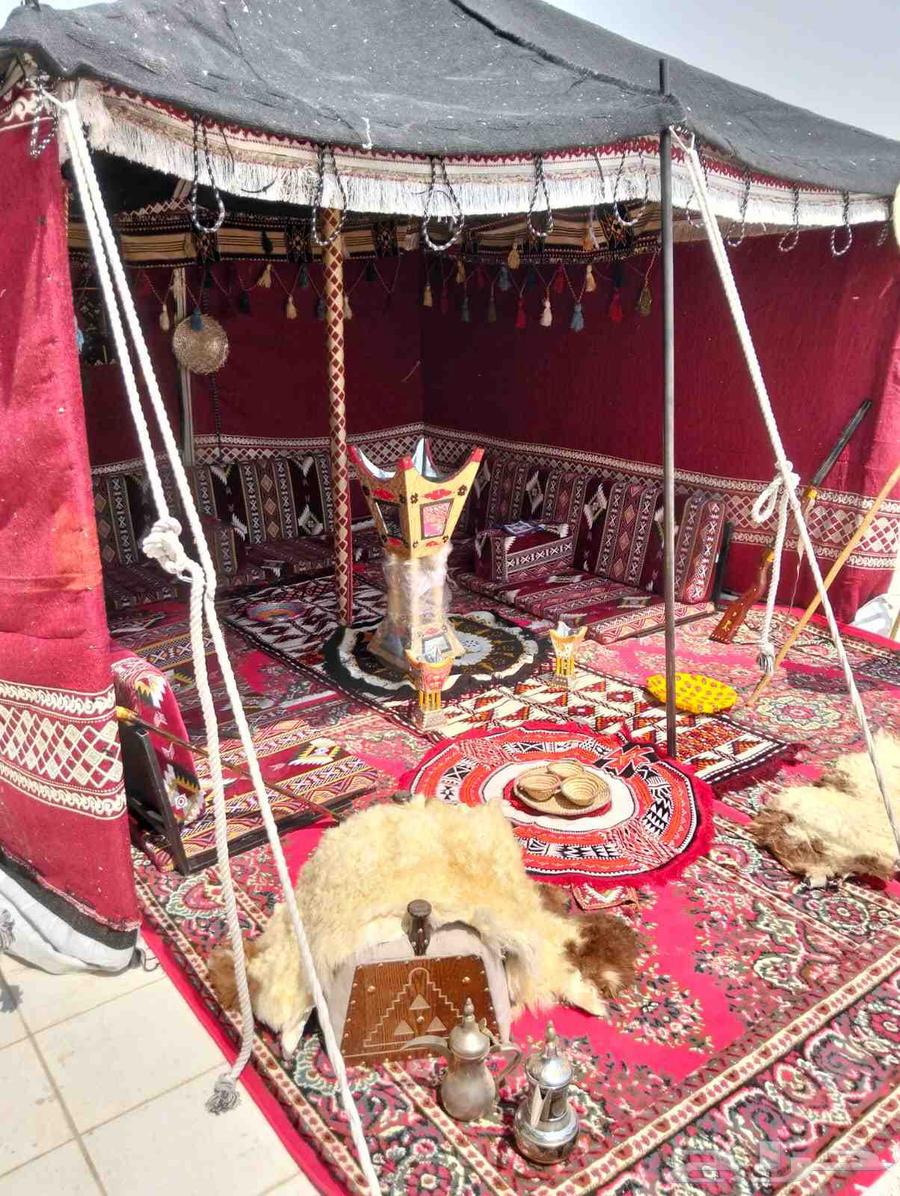 تاجير اخيام وبيوت شعر وقهوجيه وعقود نور وشبك وكراسي وطولات64518261138305113