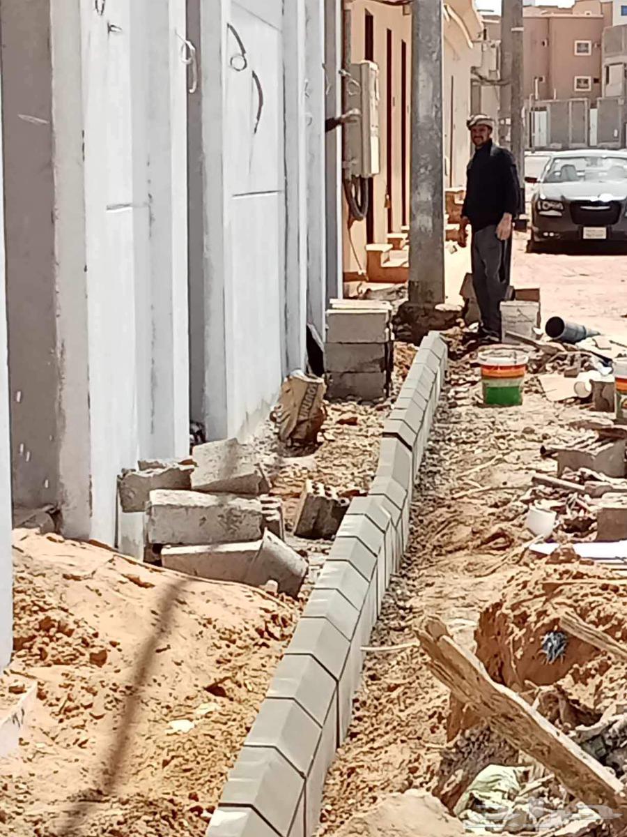 Installation of bunda and bricks64518179982722111