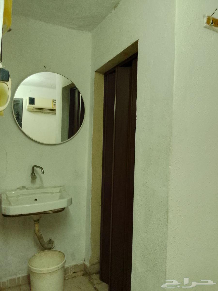 اجار غرفة شامل كهربا وماء64523795056258111