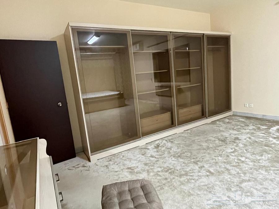 نجار اثاث مكاتب وديكورات (نجار)64513573475585111