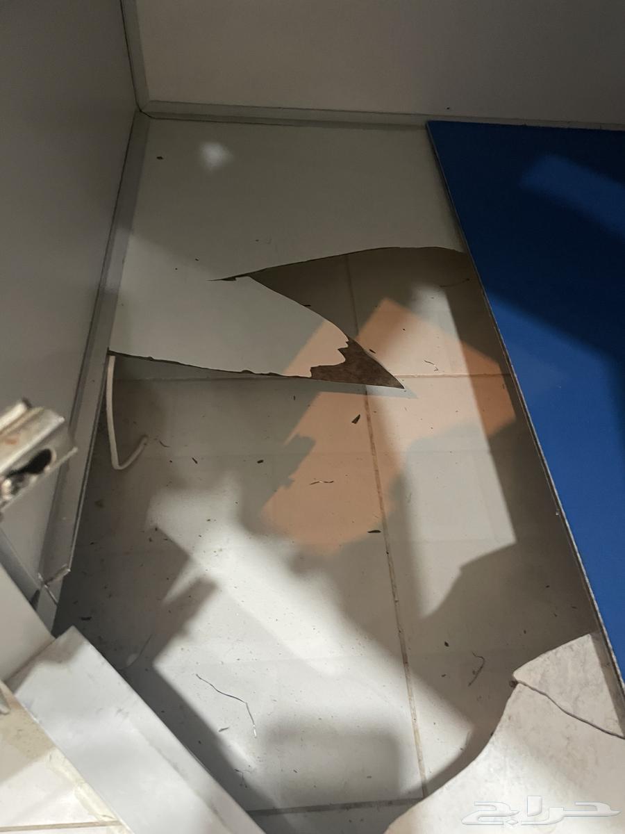 فني متخصص سباكة وكهرباء وتشطيب وترميم64525020849410110