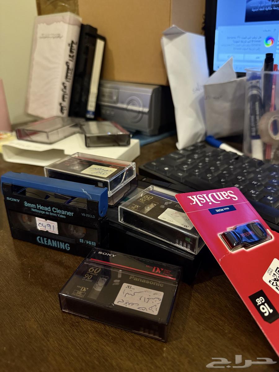 Transferring old tapes (camera and video) by an all-female team64524989577601110