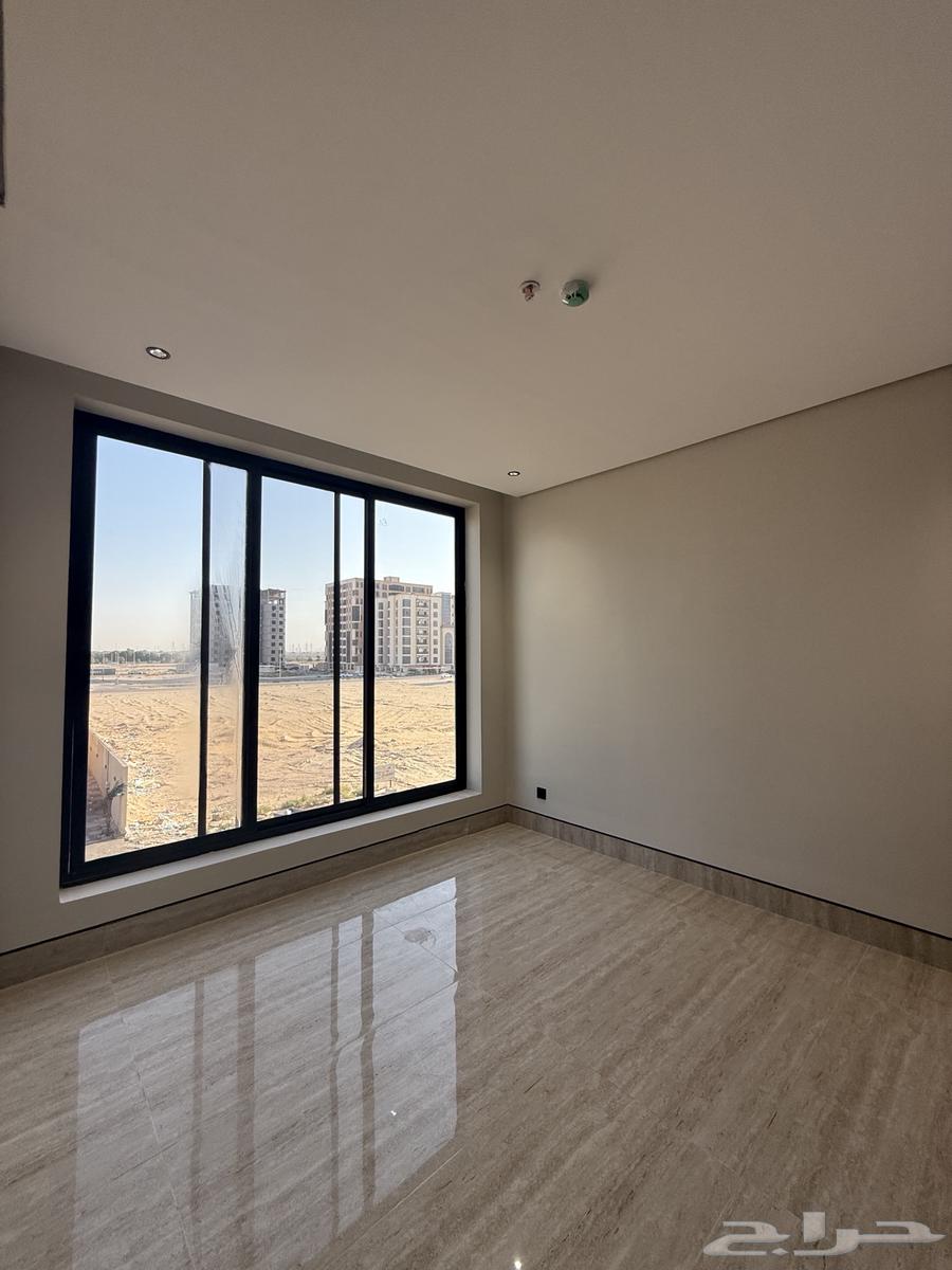 شقق للبيع بالدمام بالقرب من العثيم بارك64518065276802111