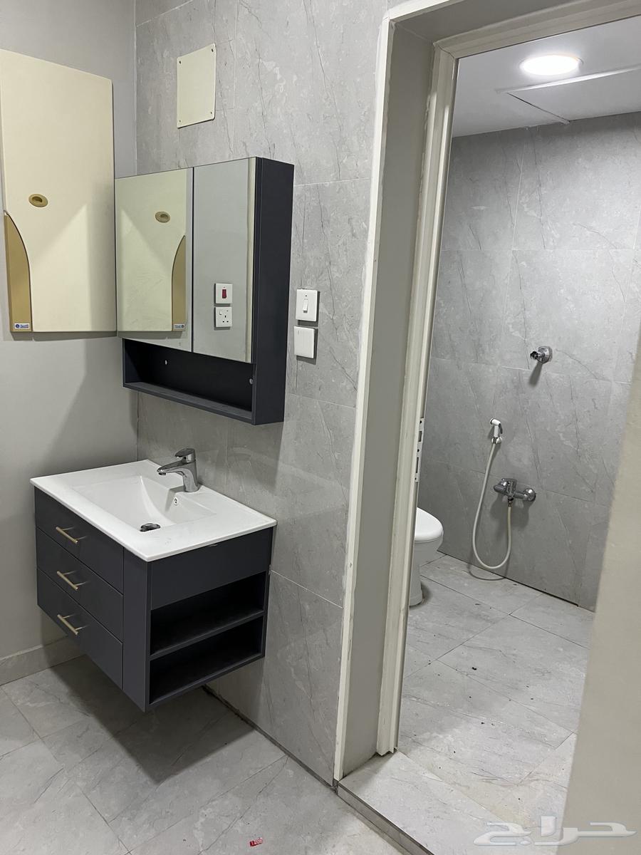 للإيجار شقة شبه جديدة في النايفية بالهفوف64518115091330113