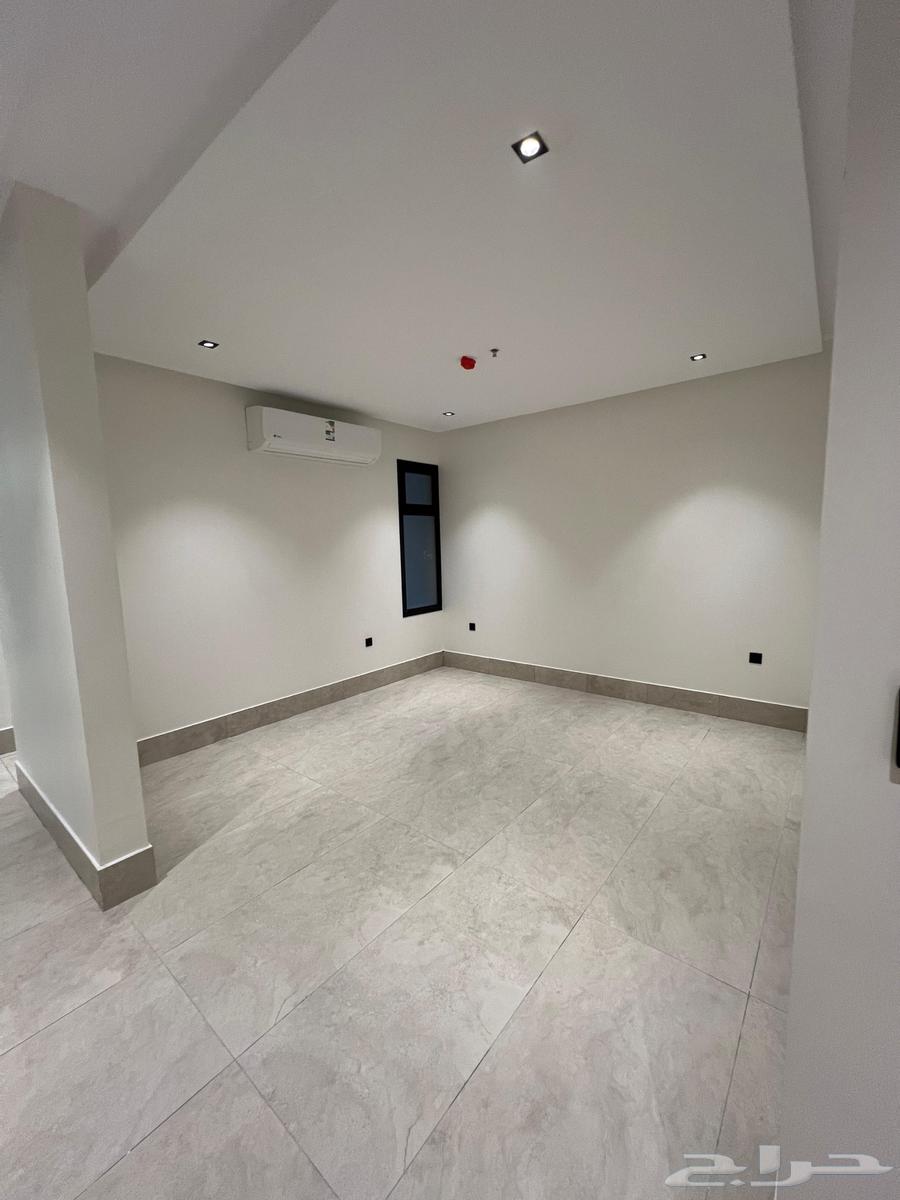 شقة للايجار السنوي الخبر حي البحر مقابل الكورنيش64518097907203114