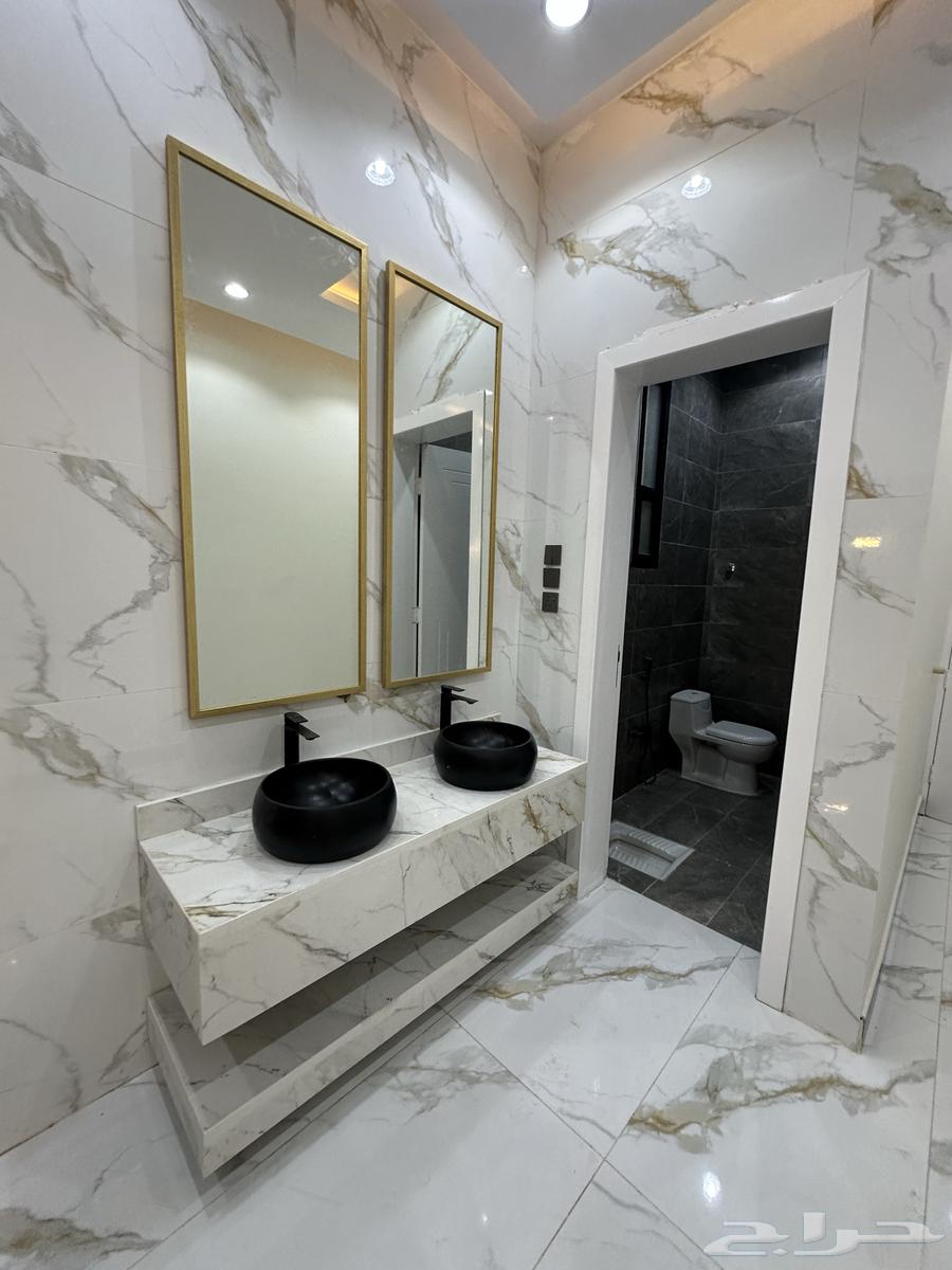 للبيع شقق علي شارعين زاوية باسعار مناسبة جدا حي التضامن64518066001282113