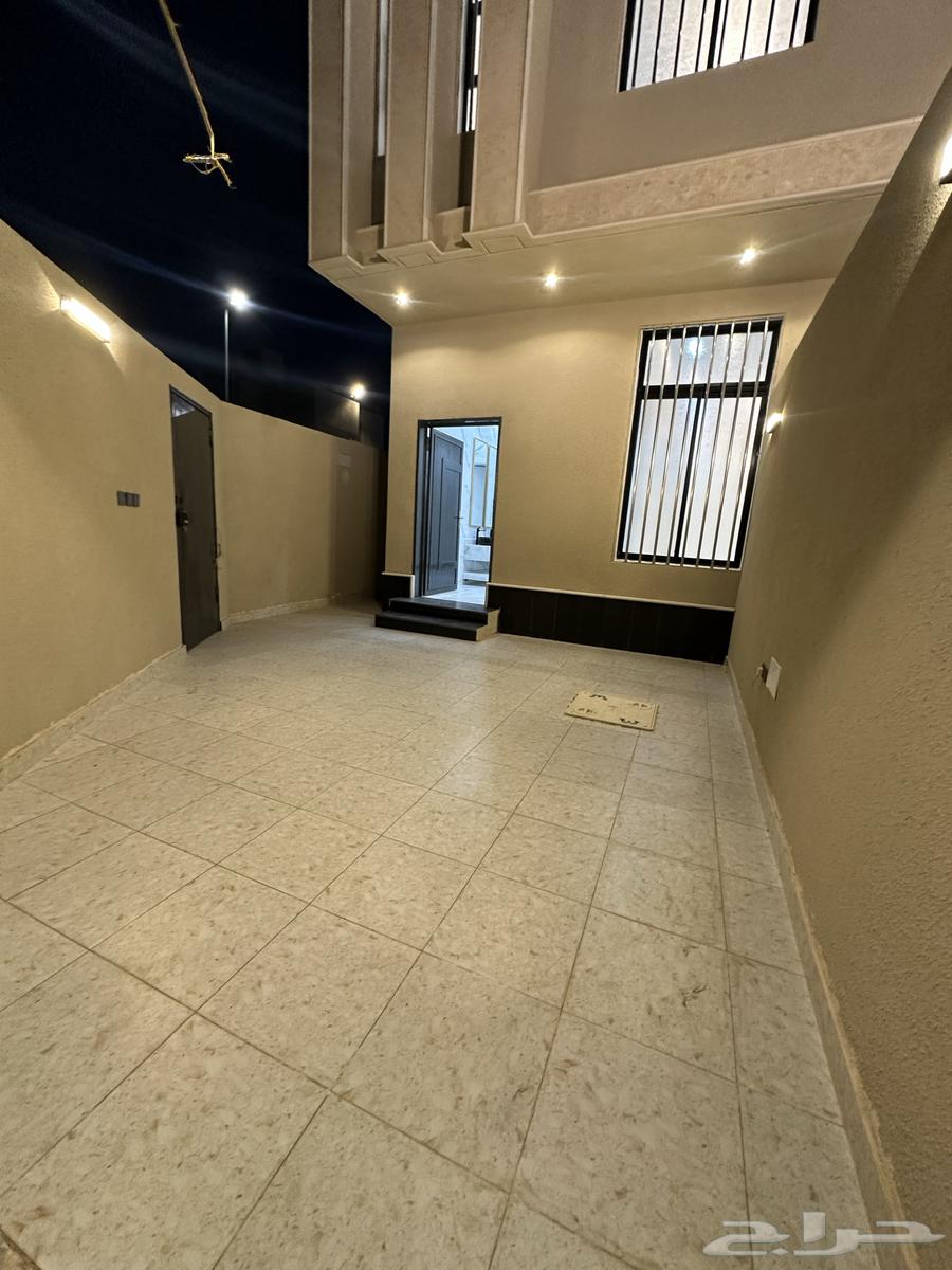 للبيع شقق علي شارعين زاوية باسعار مناسبة جدا حي التضامن64518066001282111