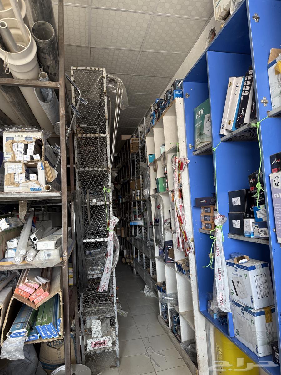 للبيع اغراض سباكه وكهرباء64518132800642112