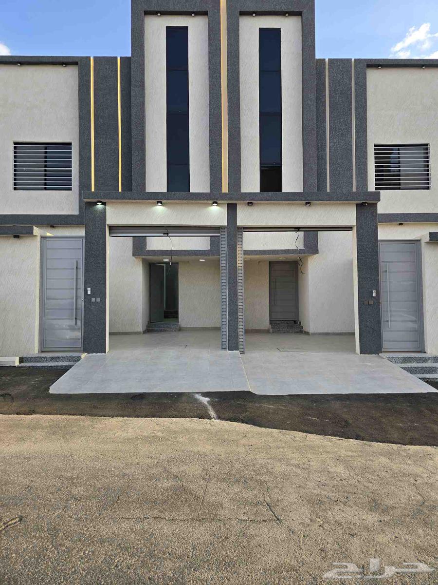 للبيع روف علوى دور وملحق بحوش ومدخل سياره 650 الف64518049915905110