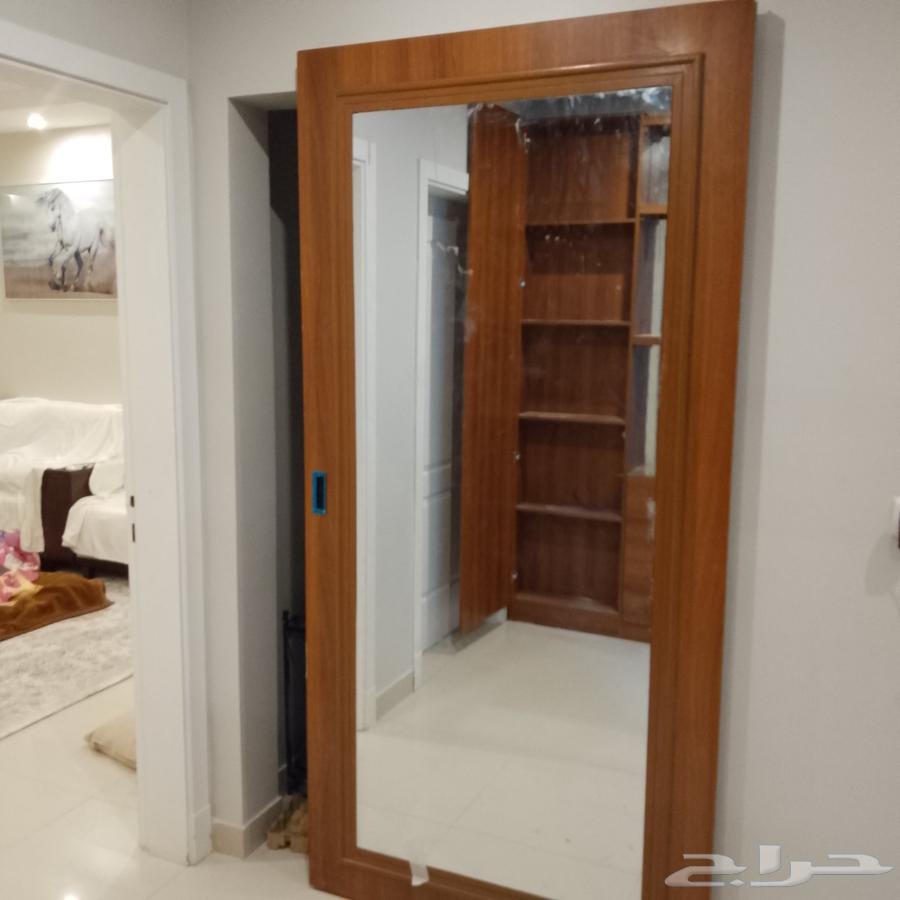 نجار يمني لجميع اعمال النجاره والصيانة المنزليه وأعمال الشيب64518292428545112