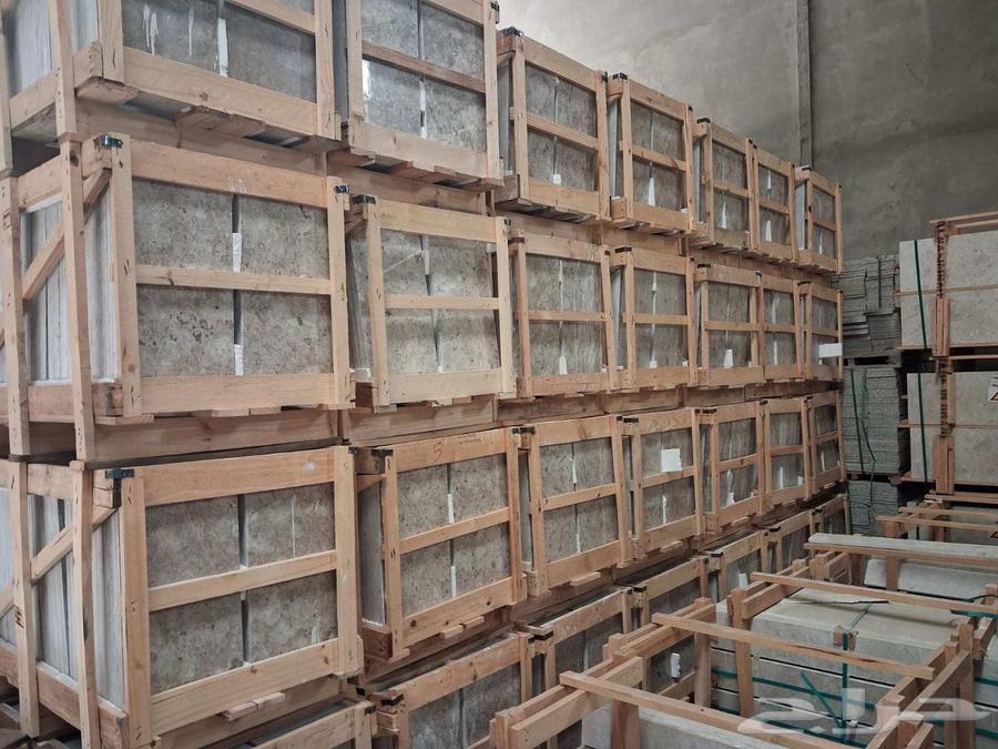 Marble steps and slabs64518310864898110