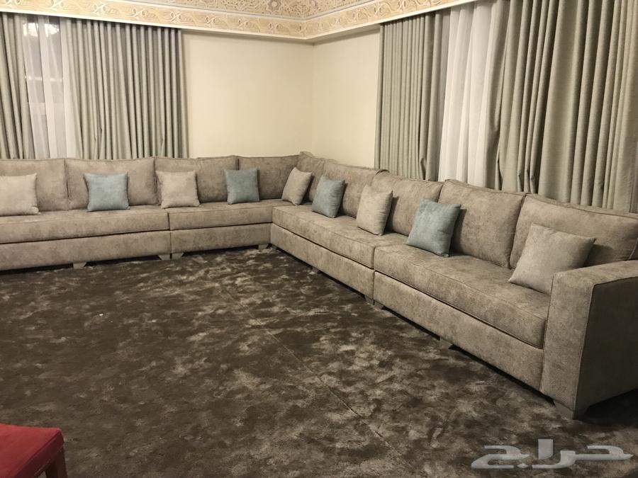 Upholstery of sofas and curtains64518309476225112