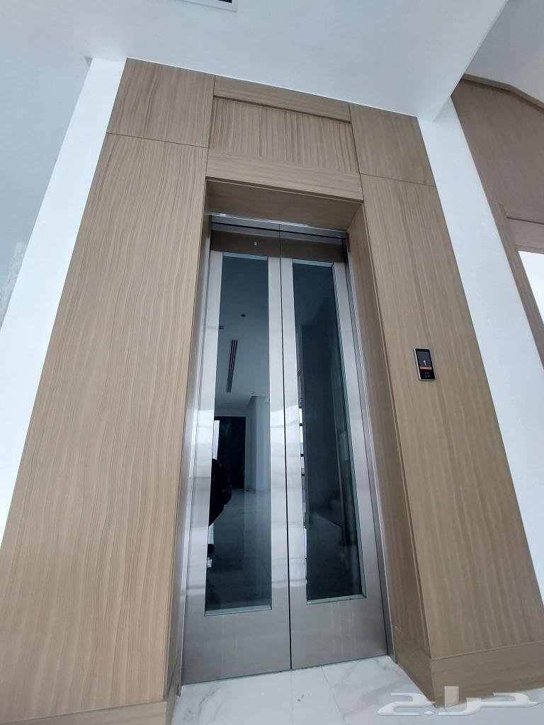 مصاعد خارجية وبانوراما64518276595458112