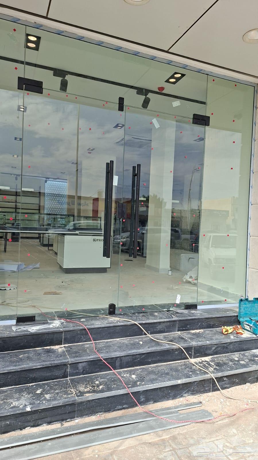 Installation of all types of glass, mirrors, showers, and partitions64518099428353111