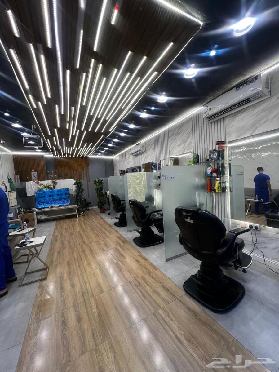 صالون حلاقة للتقبيل حي التيسير64518017798017112