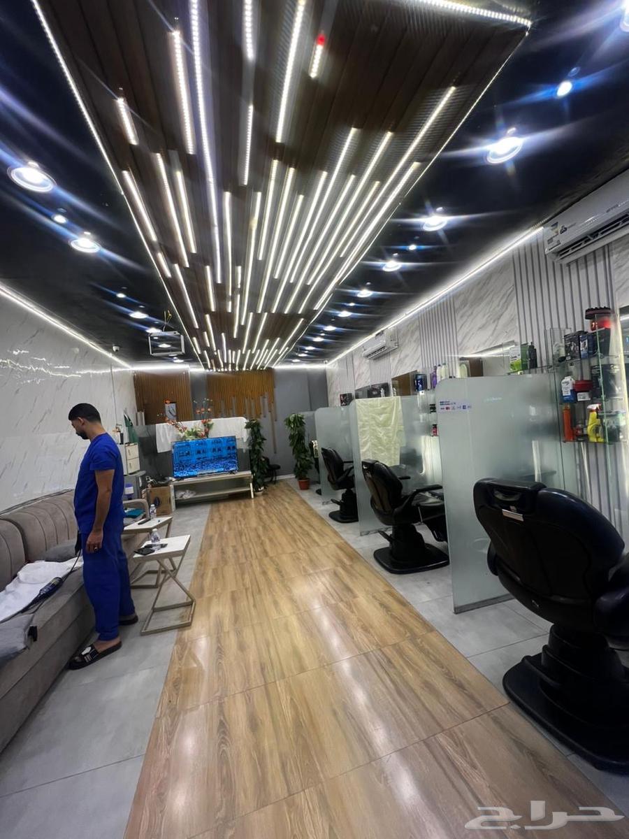 صالون حلاقة للتقبيل حي التيسير64518017798017113