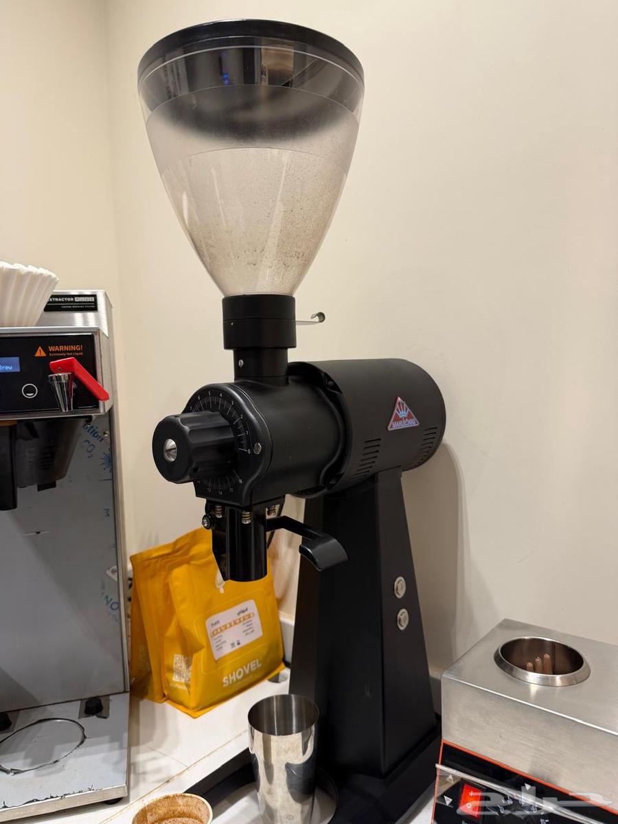 محل كوفي سحابي للتقبيل بالكامل64513525224577111