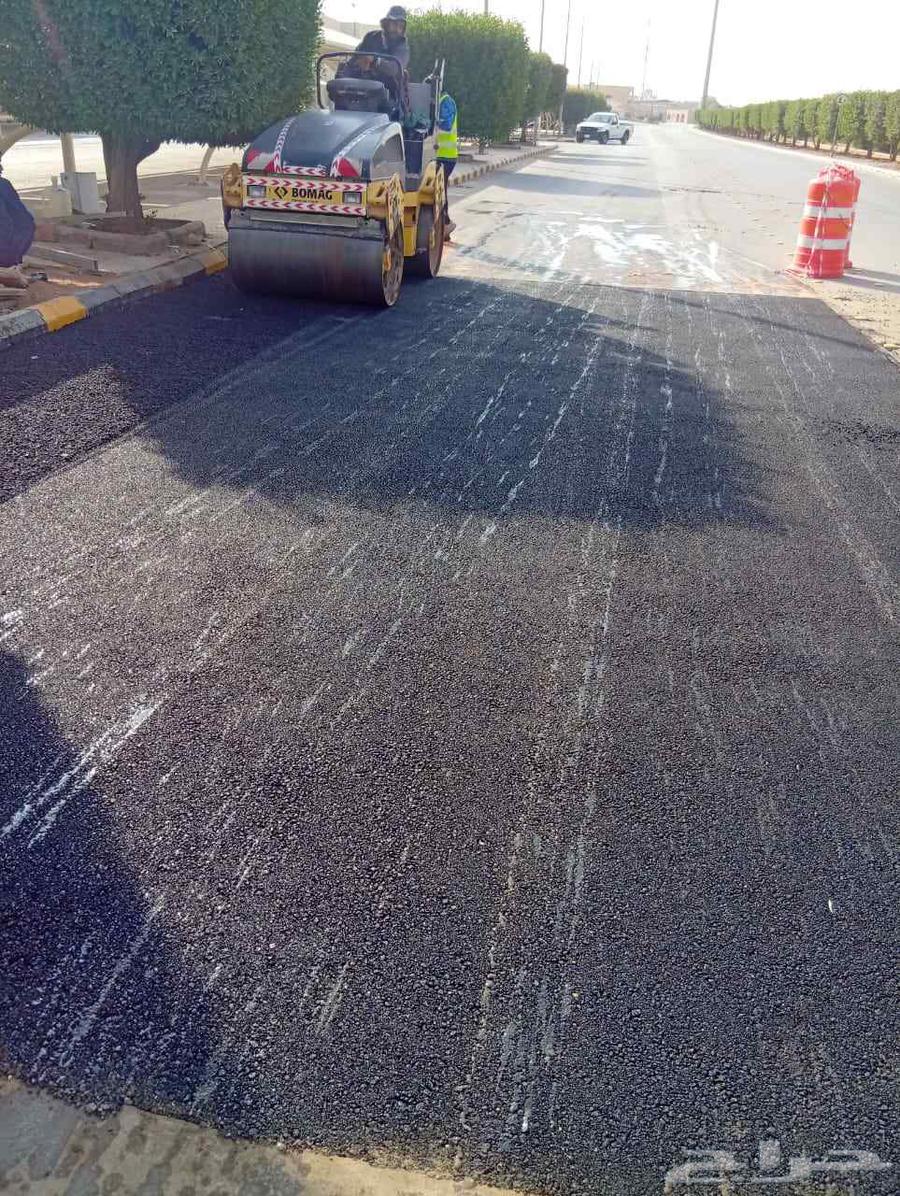 نعمل في مجال للاسفلت وتخطيط الاسفلت وقص الاسفلت64518310408705110