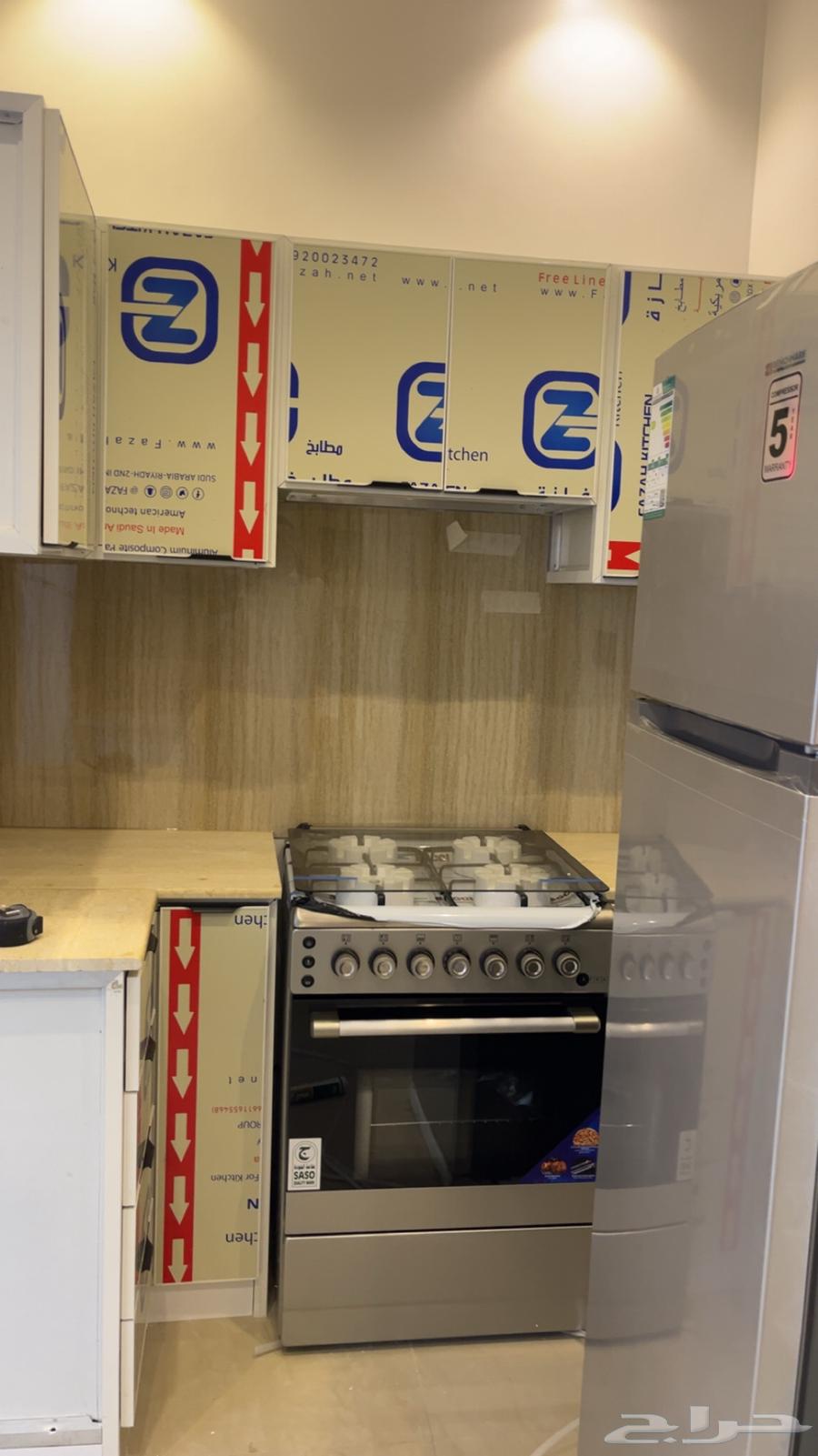 شقه غرفه وصاله ومطبخ ودوره مياه64562713155459112