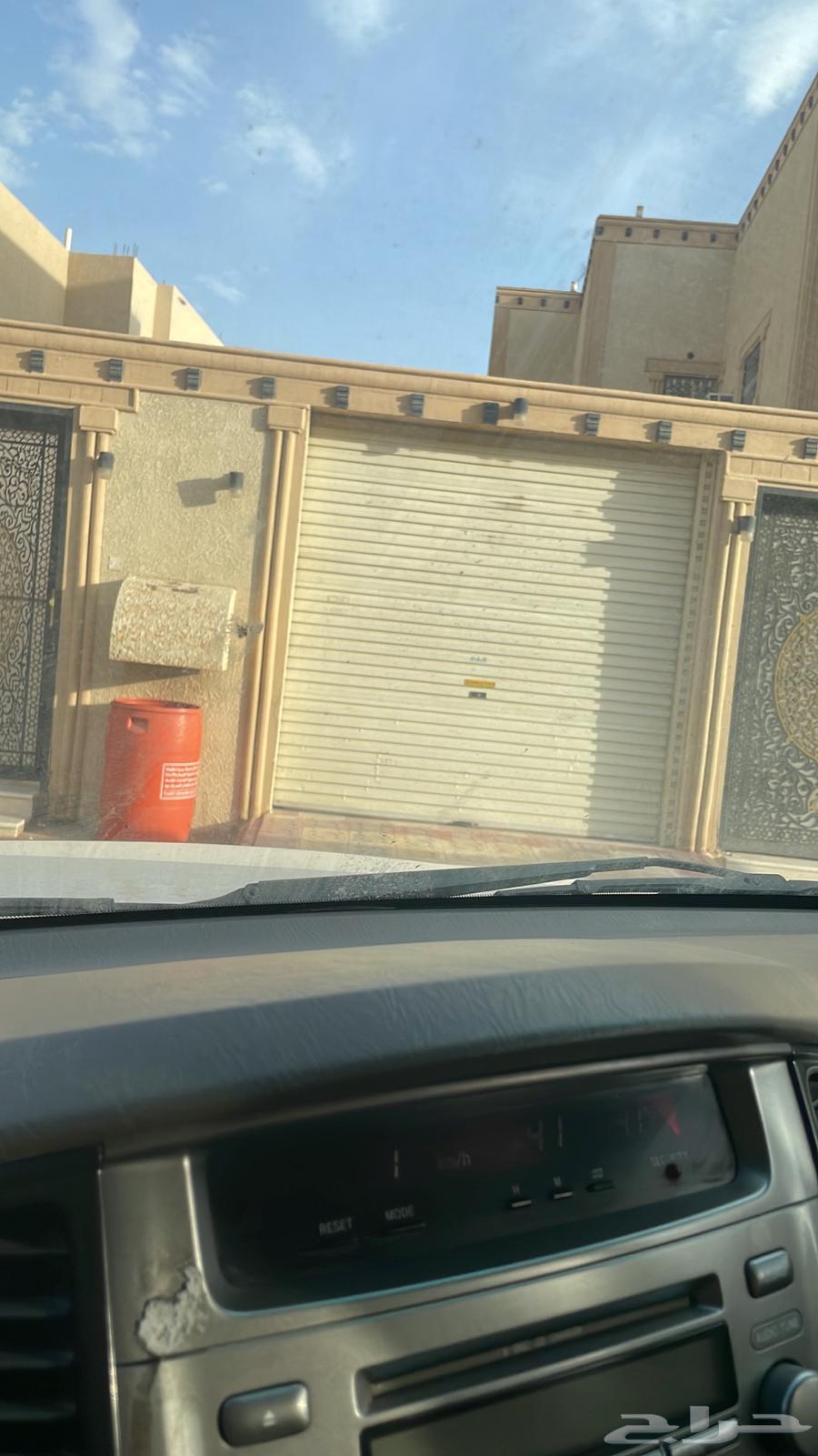 Garage door opens remotely via WiFi64534439239169113