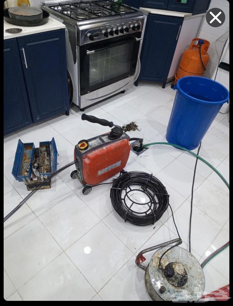 Drain and sewer unclogging using electric auger in Al-Qassim64534277225602112