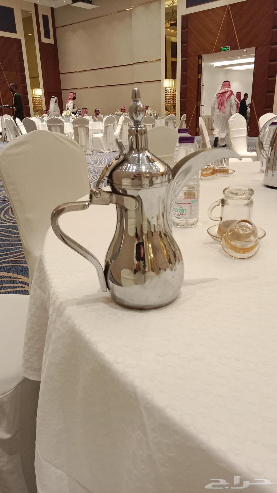 قهوجي قهوجبن رجال ونساء  قهوجي صبابين64593717046402110