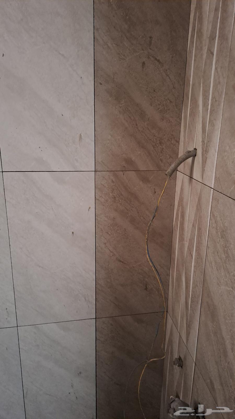 Tile layer64525053206019110