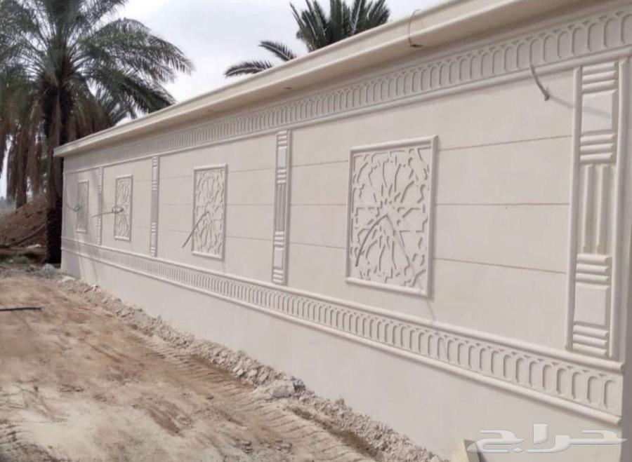 Colorful plaster, an alternative to stone cladding, replaces regular plaster and brick64525037039106111