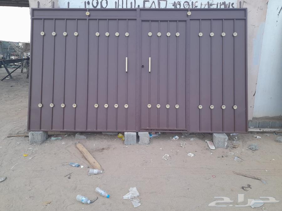 Metalwork teacher for installing sheds, windows, and gates for contact64534503112322113