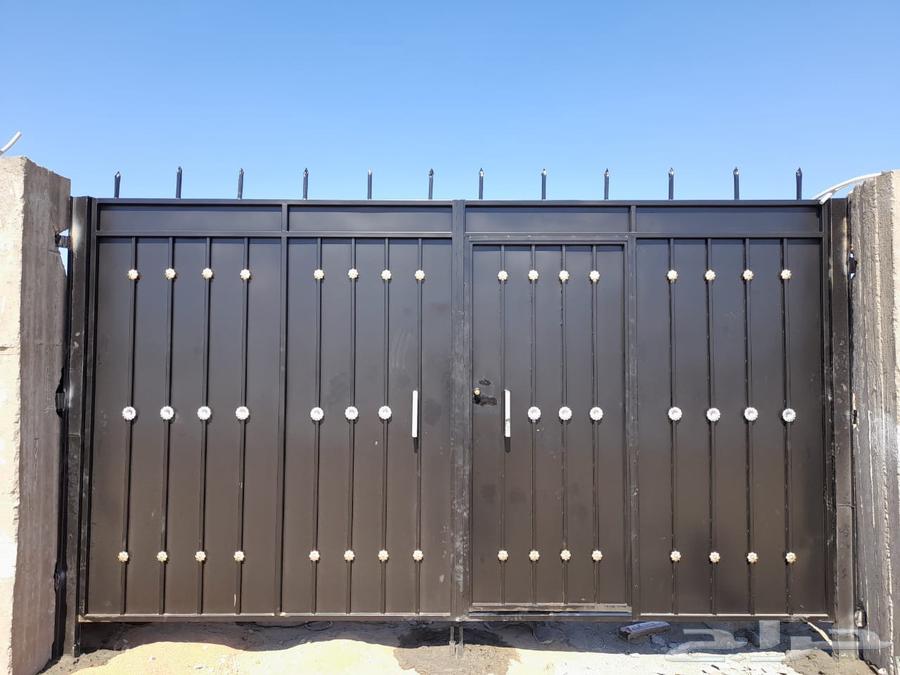 Metalwork teacher for installing sheds, windows, and gates for contact64534503112322112