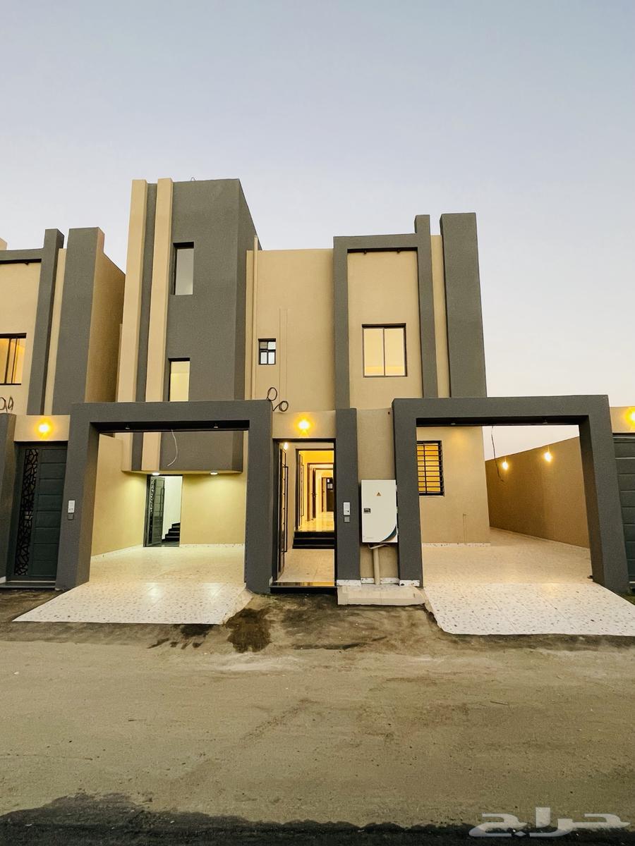 للبيع ادوار ارضي بحوش مدخل سيارة من 550 الف شمال الخميس64534258461697111