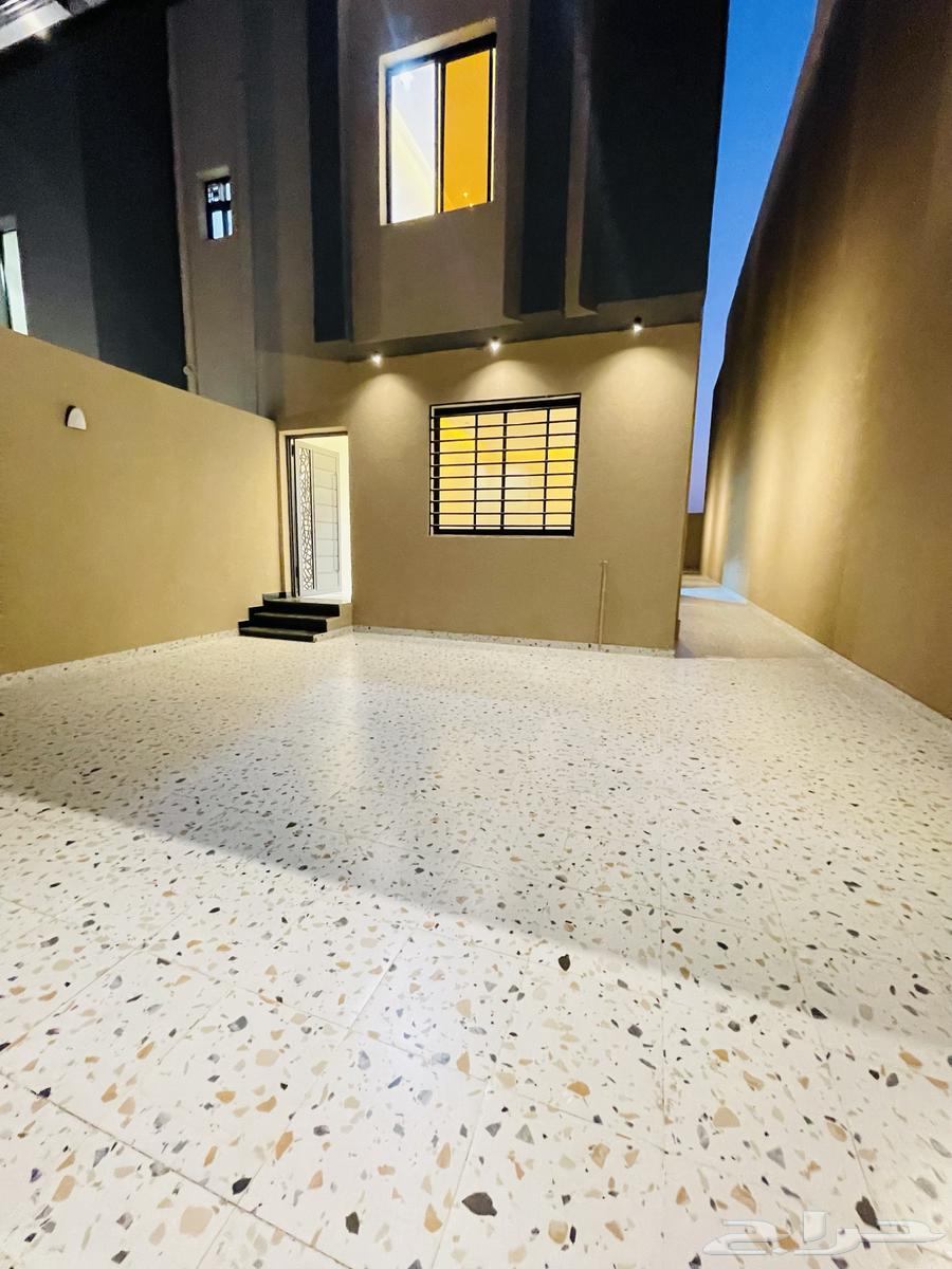 للبيع ادوار ارضي بحوش مدخل سيارة من 550 الف شمال الخميس64534258461697113