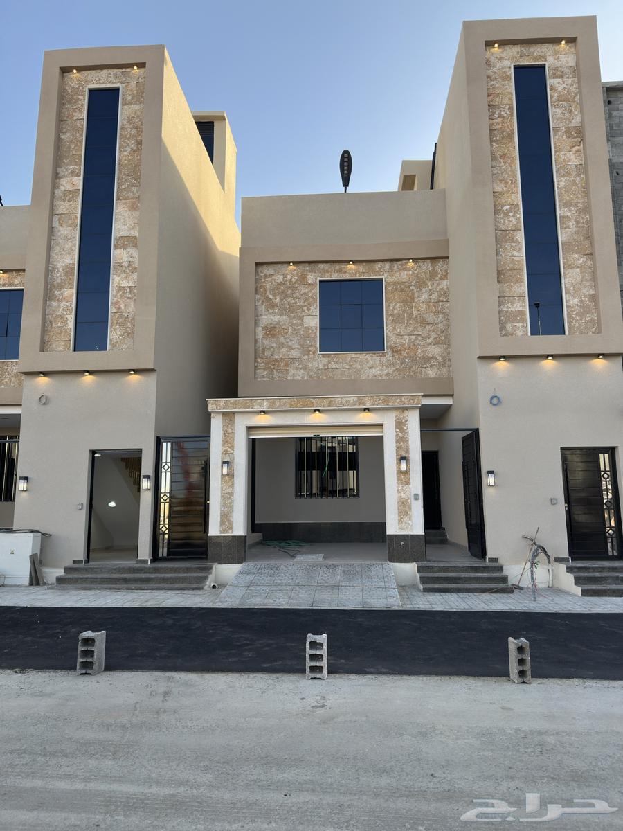 للبيع شقة دور ارضي وسيع بموقع مميز طريق ابها الخميس64534242525442110