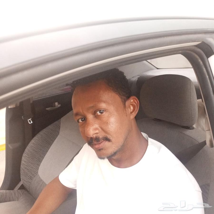 I am a school and university driver in the northern part of Jeddah, Al Hamdaniah neighborhood, I have a car 2464525053022723110