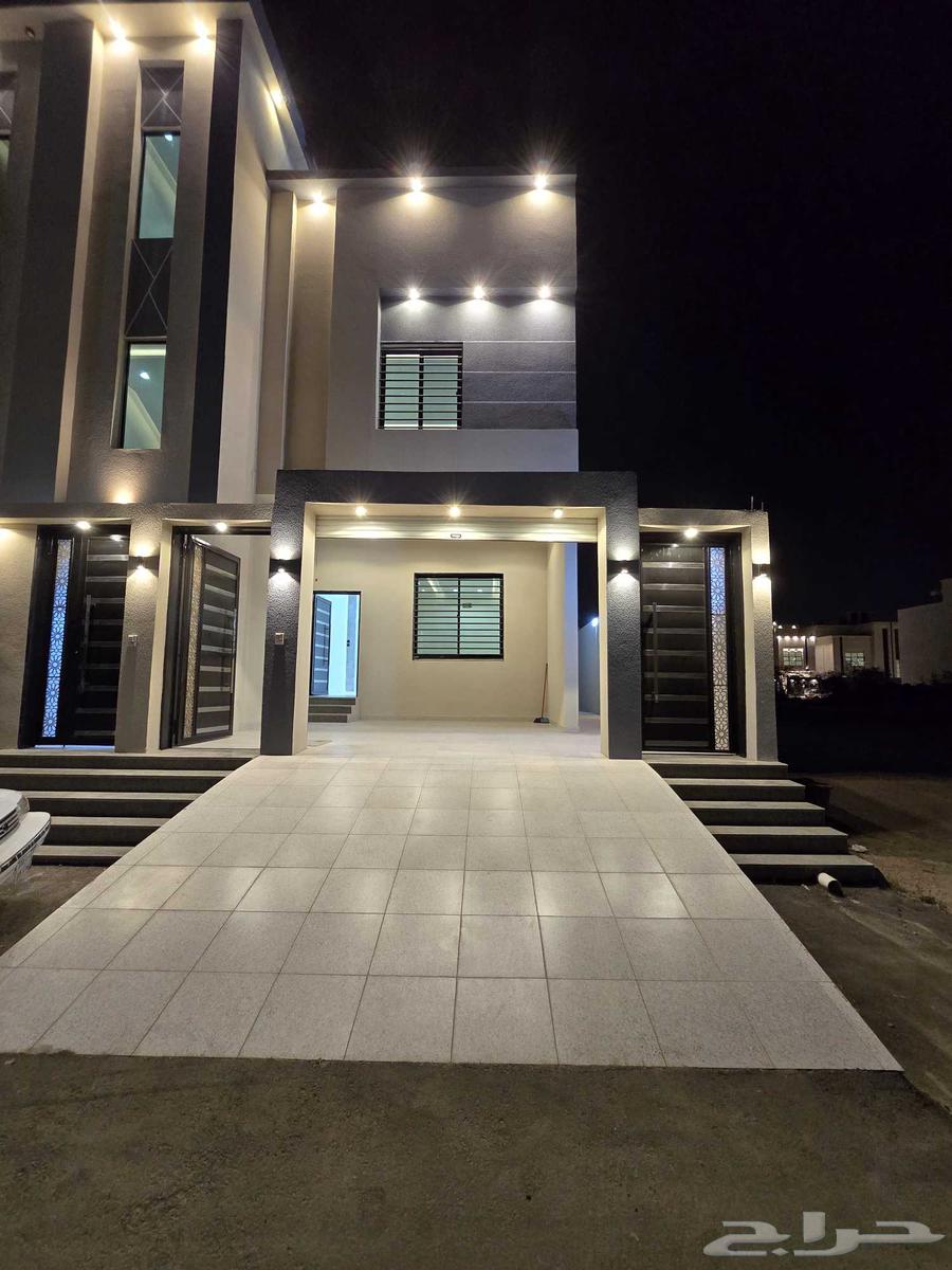 للبيع شقق ارضيه بحوش ومدخل سياره وارواف علويه احد رفيده64534258334849110