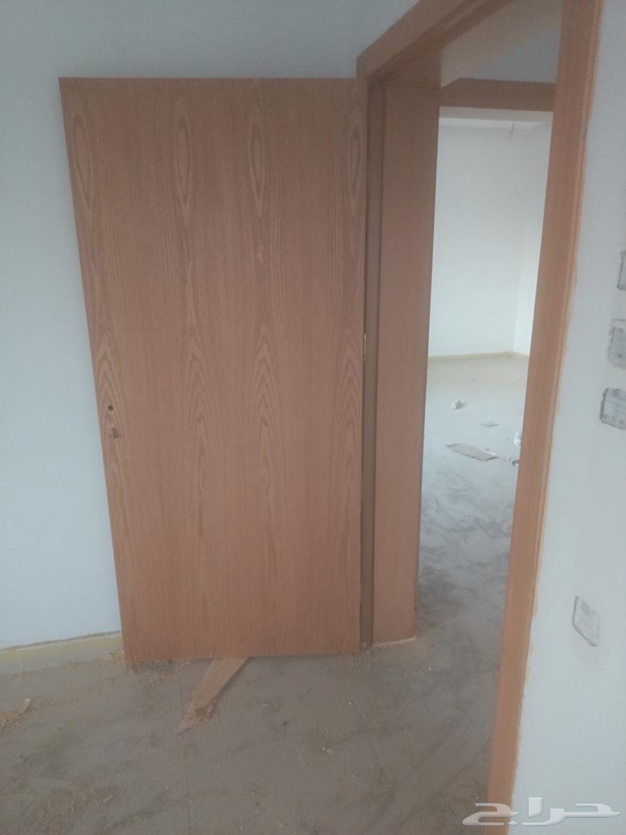 معلم دهانات وصباغة الابواب الخشبيه والجدران64534489306498110