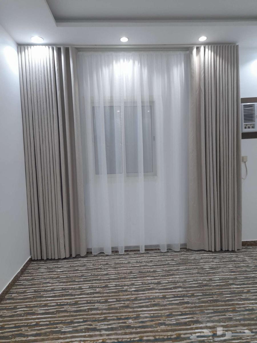 Curtain installation and curtain customization64534488003458111