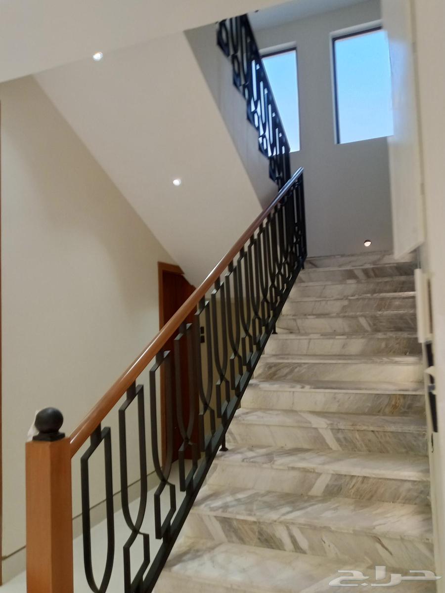 دهان ابواب خشبيه وأبواب من الحديد ودهان لجميع64593705010049110