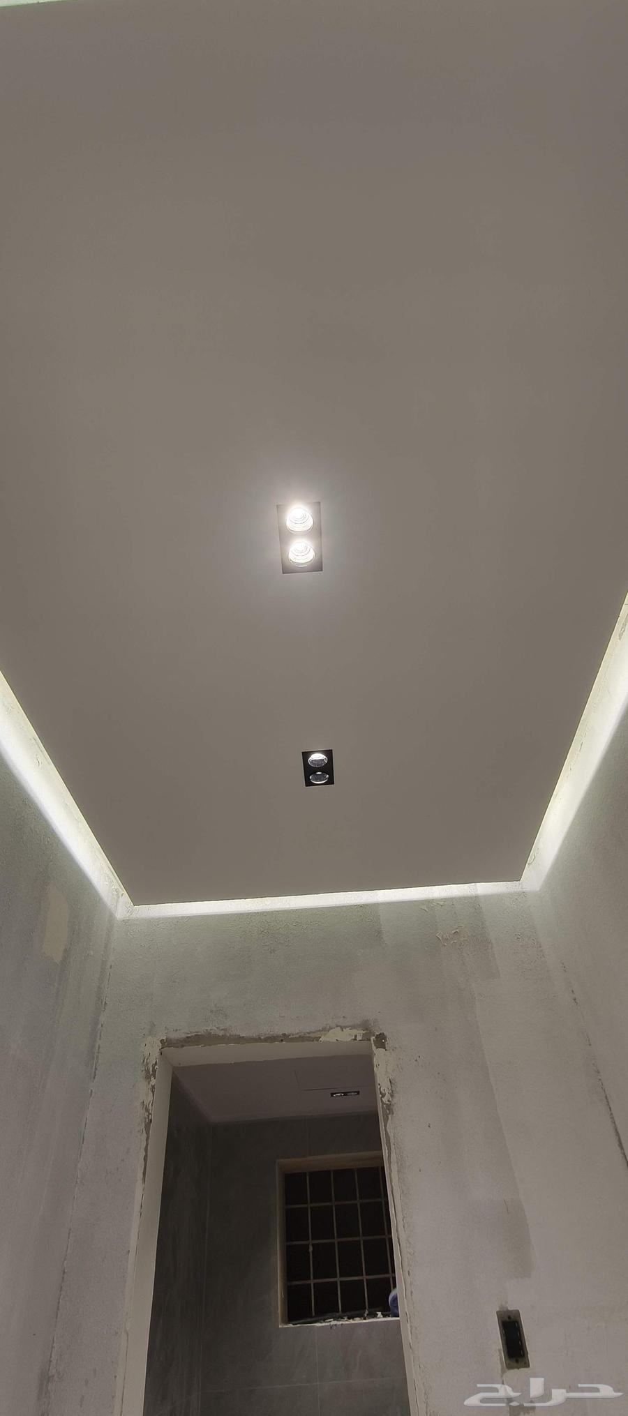 فني كهربائي  لتركيب جميع الانارات والثريات بجميع انواعها64534503377281111